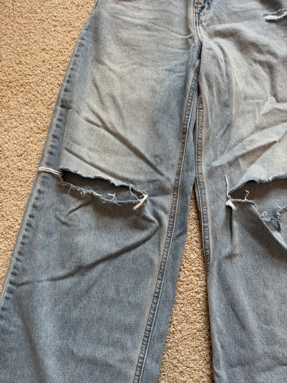 High-Rise Baggy Wide Leg Distressed Jeans - Picture 2 of 5